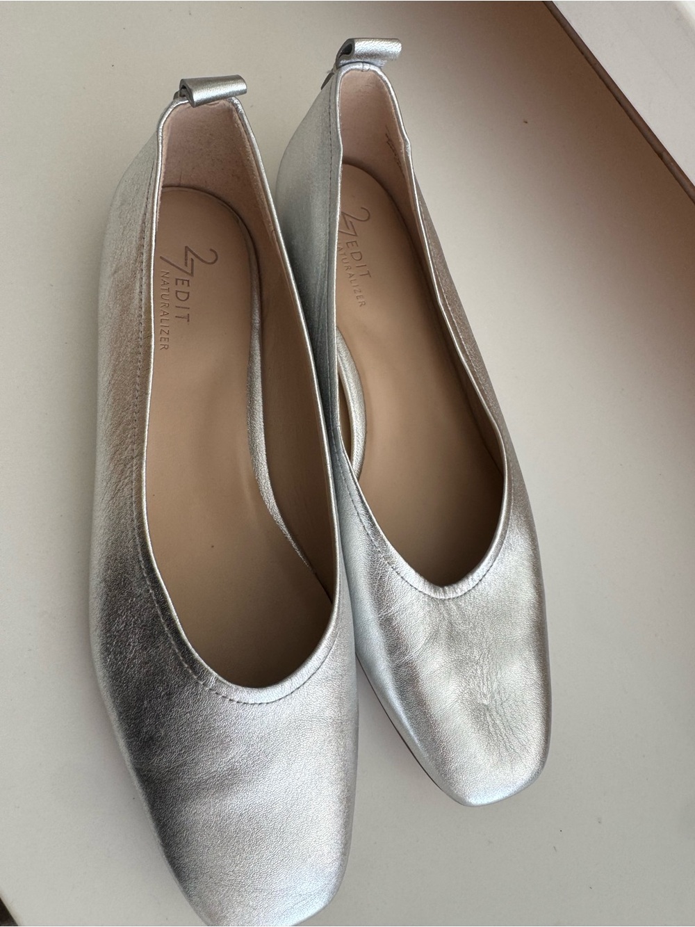 Naturalizer Silver Metallic Women's Ballet Flats - Picture 7 of 7